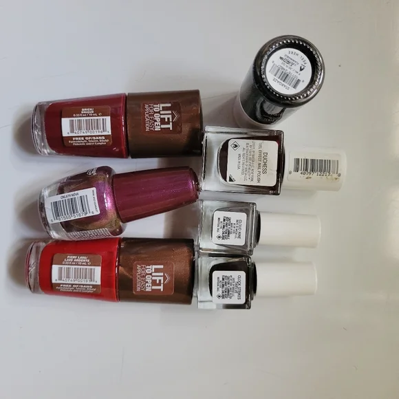 lot of 16 nail polishes and 1 nail strips - Picture 4 of 5